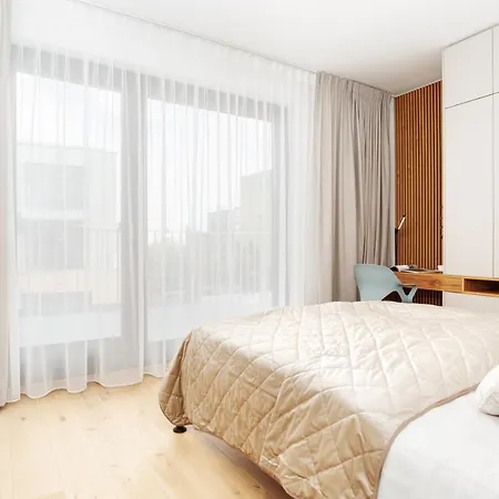 Days - Premium - Balcony דירה *