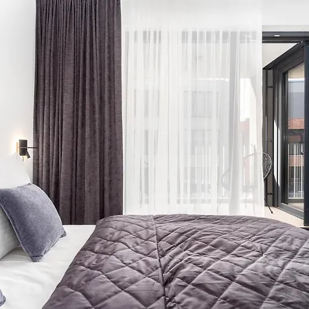 Days - Premium - Balcony * Prag
