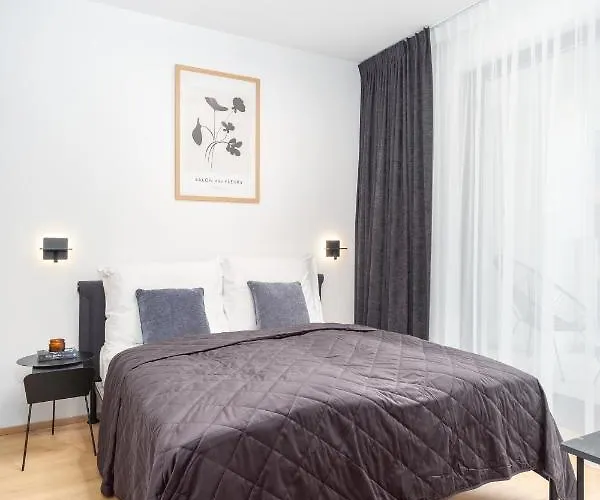 Days - Premium - Balcony *