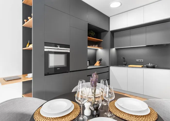 Days - Premium - Balcony Appartement *