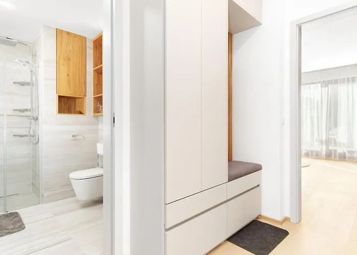 Apartment Days - Premium - Balcony *