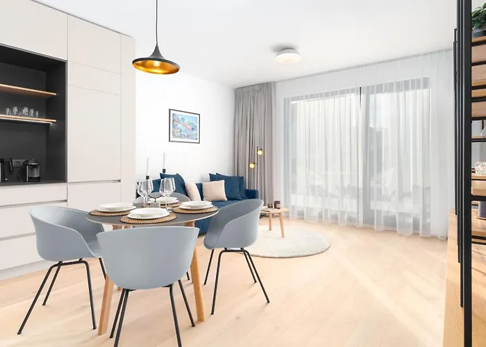 Days - Premium - Balcony