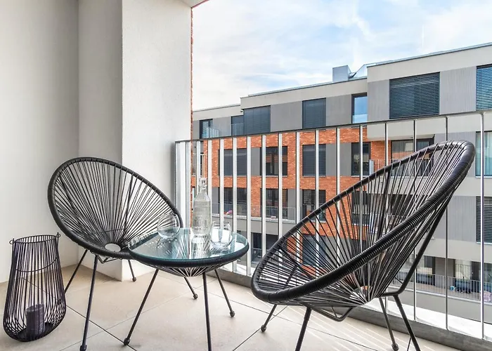 Days - Premium - Balcony